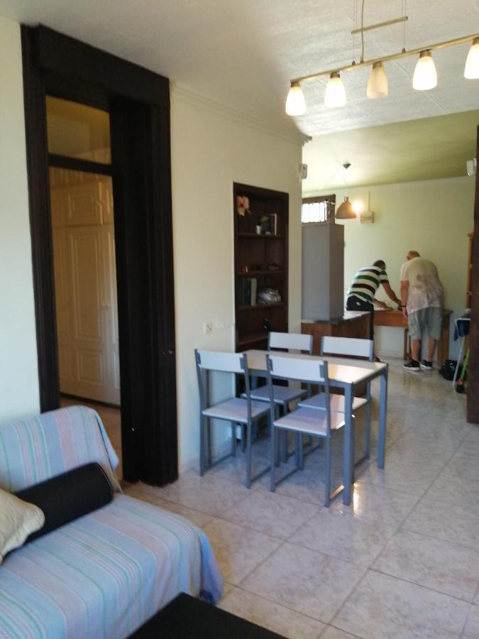 Primavera Appartement Tot 7 Personen Ideaal Voor Backpackers Arona  Εξωτερικό φωτογραφία