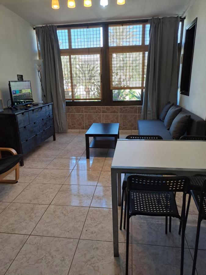 Primavera Appartement Tot 7 Personen Ideaal Voor Backpackers Arona  Εξωτερικό φωτογραφία