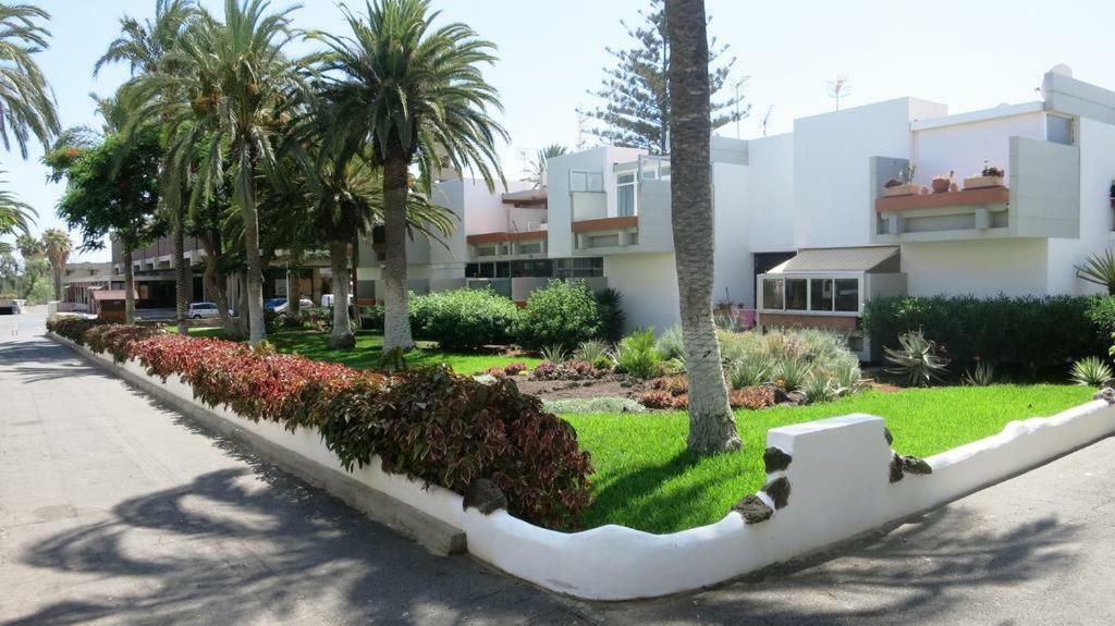 Primavera Appartement Tot 7 Personen Ideaal Voor Backpackers Arona  Εξωτερικό φωτογραφία